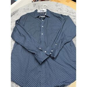 Saks Fifth Avenue Men’s XXL Button Up Long Sleeve Dress Shirt!